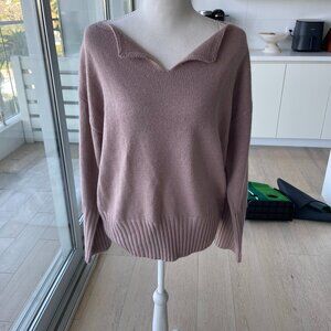 Soft Mauve Relaxed Knit Sweater with Open Collar – S/M